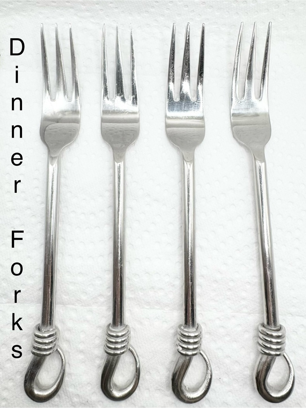 Gourmet Settings Twist 18/10 Stainless Steel Flatware 16 Piece Set - Picture 4 of 16